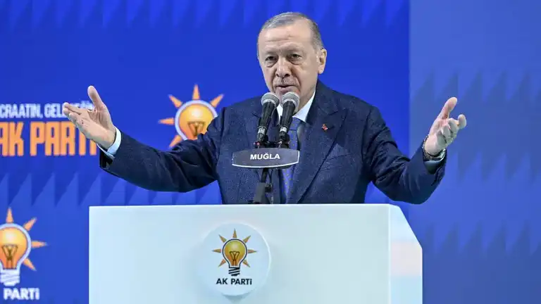 AK Parti'de 47 İl Yönetimi Seçildi AK Parti'de 47 İl Yönetimi Seçildi