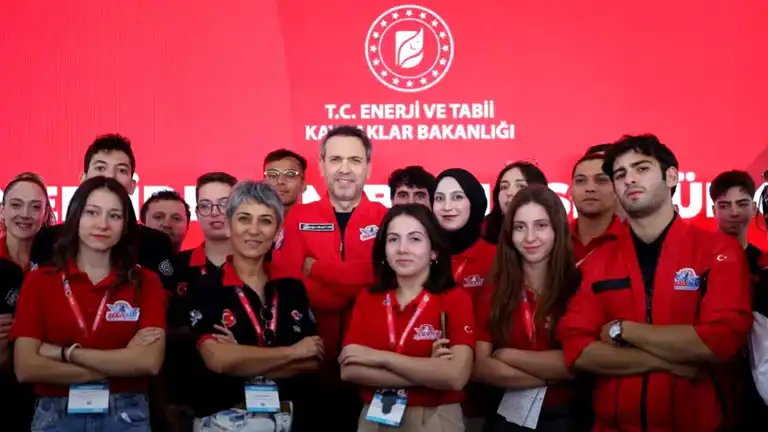 Bayraktar: Türkiye Nükleere Sahip Olmalı